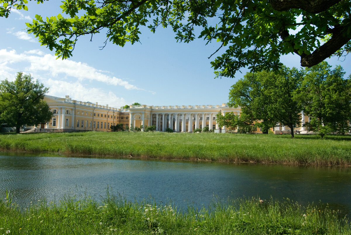 Александровский дворец фото