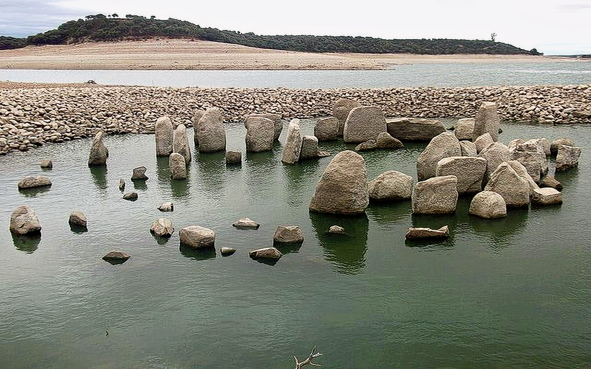 Фрагменты испанского Стоунхенджа, сфотографированные в 2012 году. Источник: Wikimedia Commons