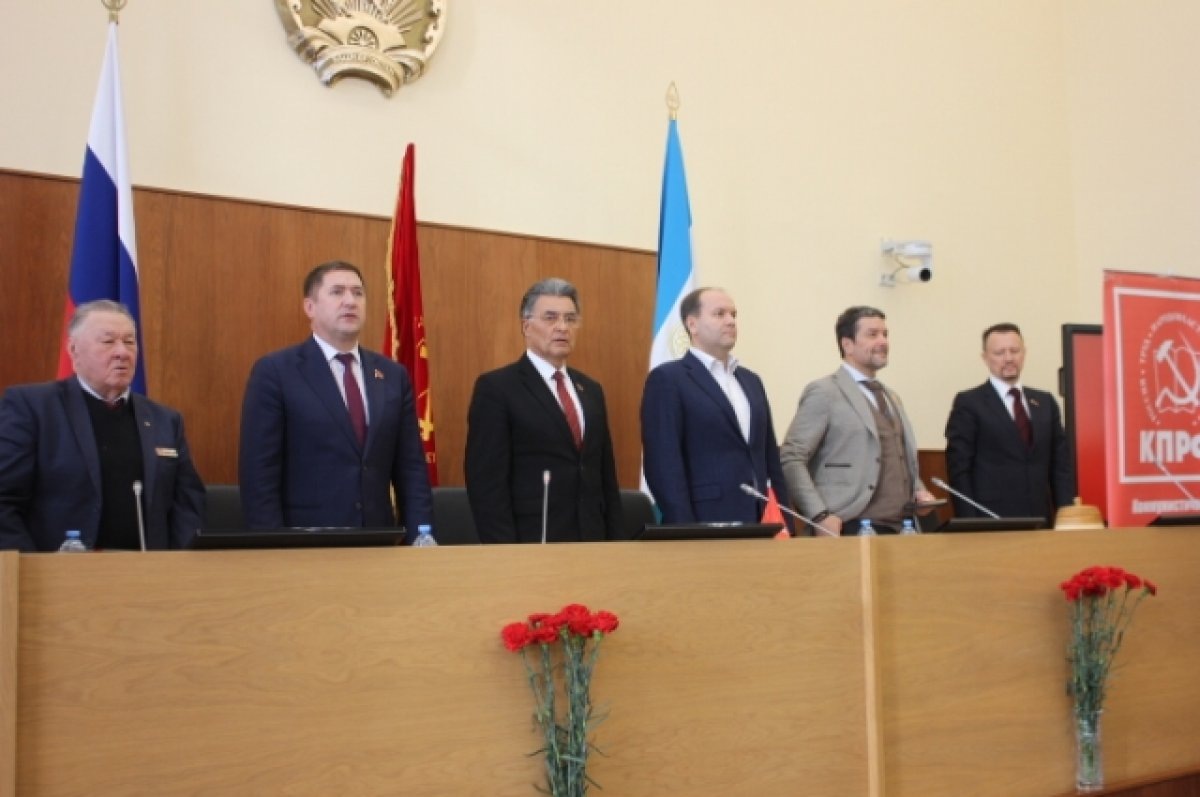    Коммунисты в Уфе обсудили предстоящее празднование 100-летия СССР