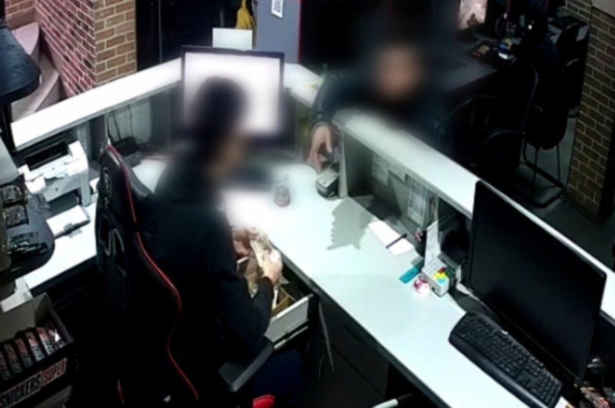    В Ростове сотрудник компьютерного клуба воровал деньги из кассы