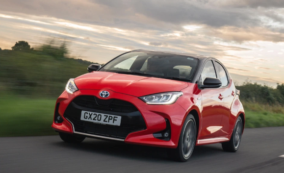 Обновлённый Toyota Yaris стал "лучше, выше, сильнее"
