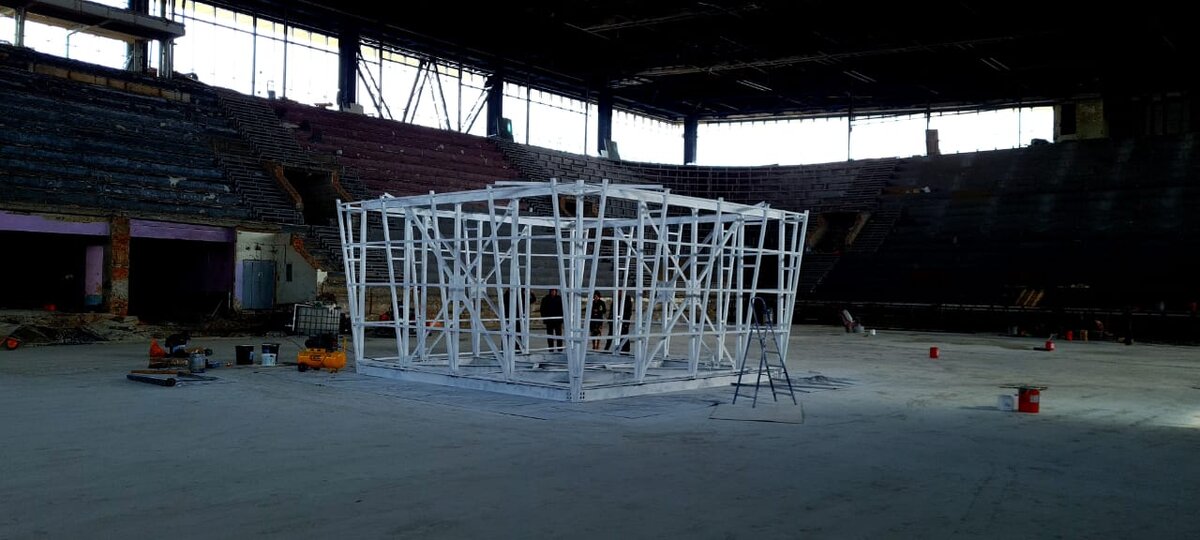 Несущая конструкция для видеокуба