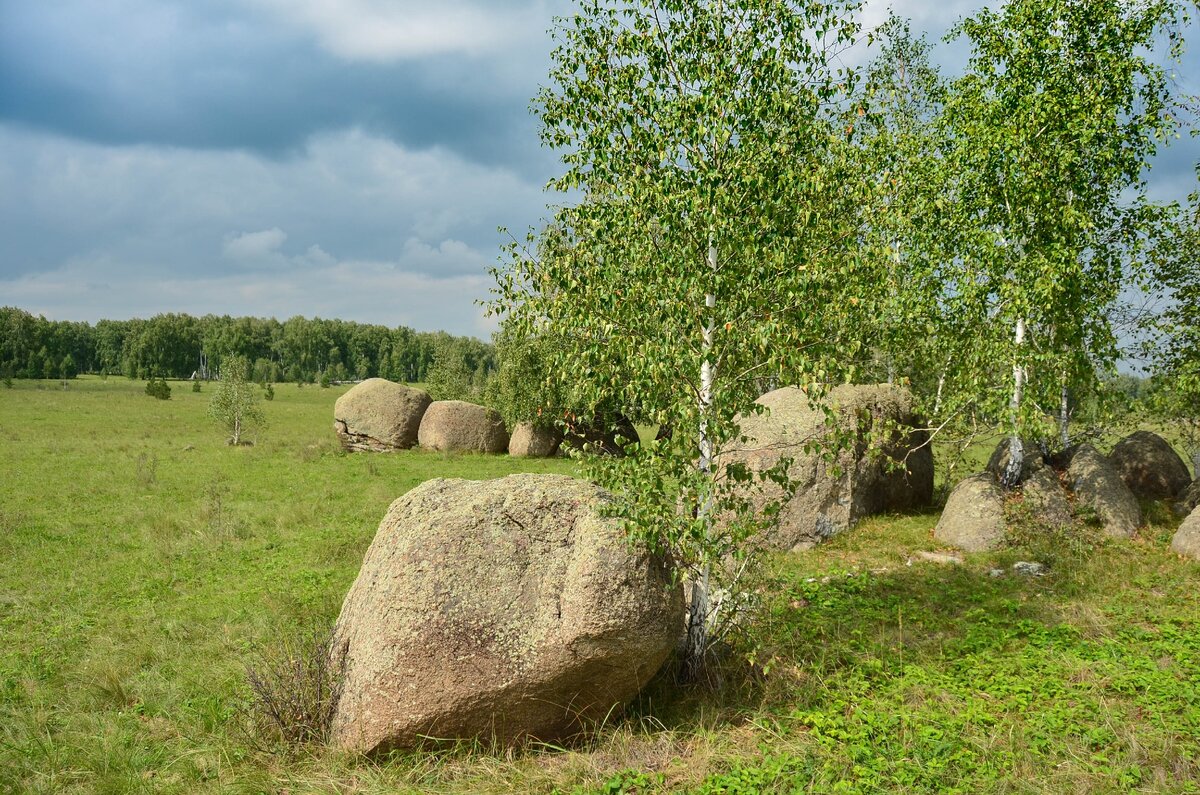 Кудыргинский валун