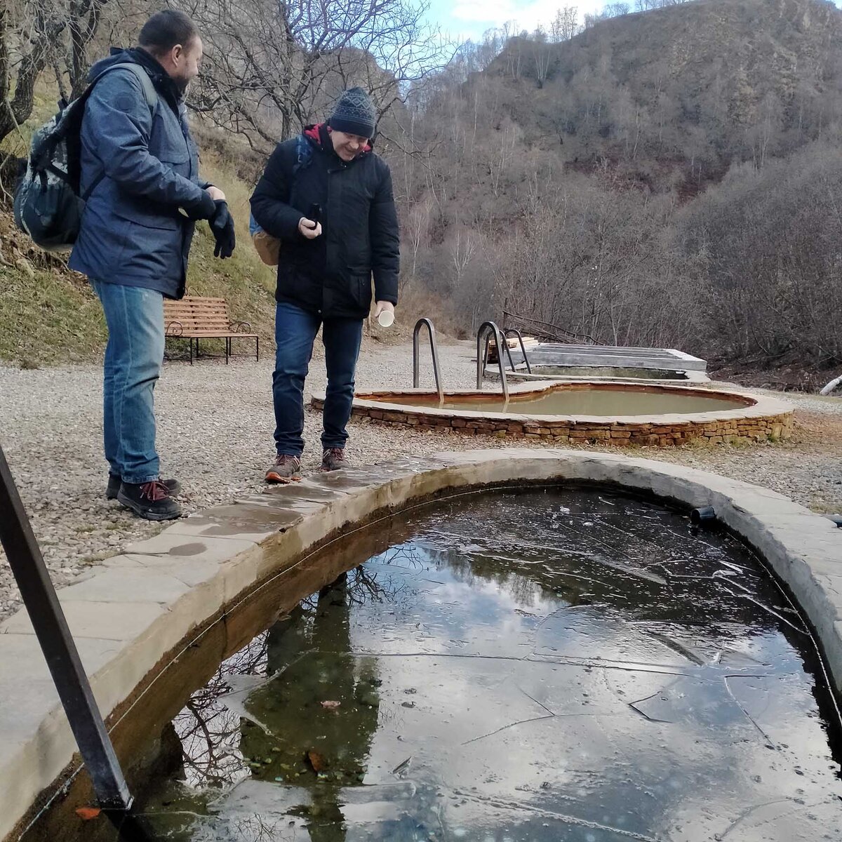 От купания нас спасло обледенение купален. Ноябрь сделал своё дело!