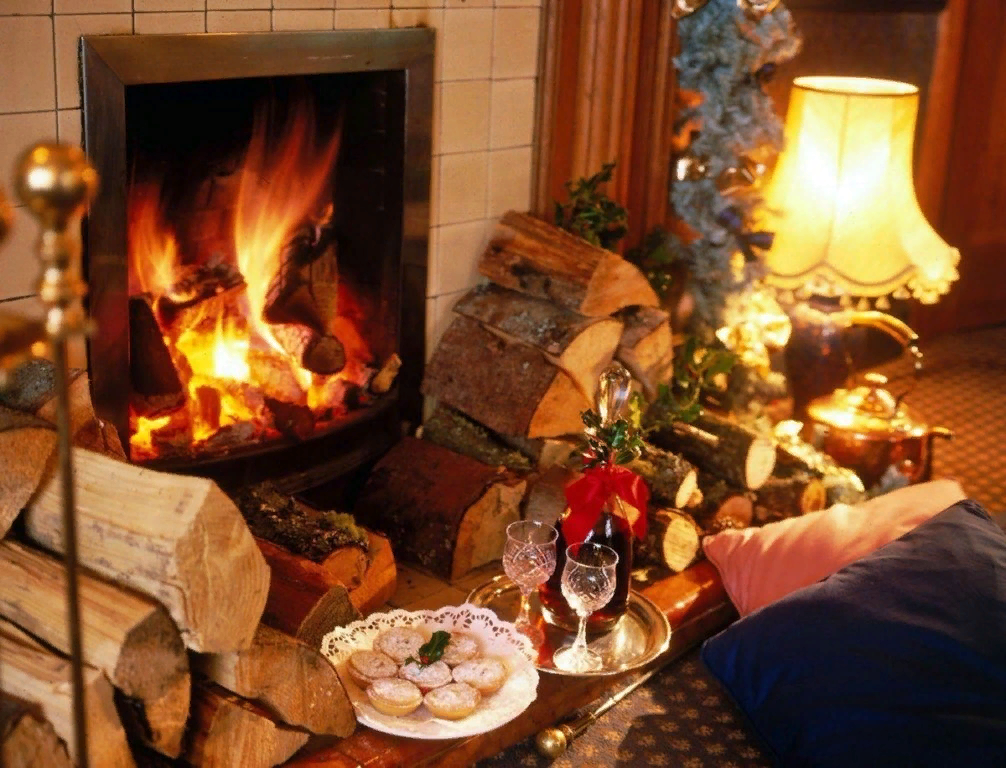 Романтический камин. Источник фото https://yesofcorsa.com/romantic-fireplace/