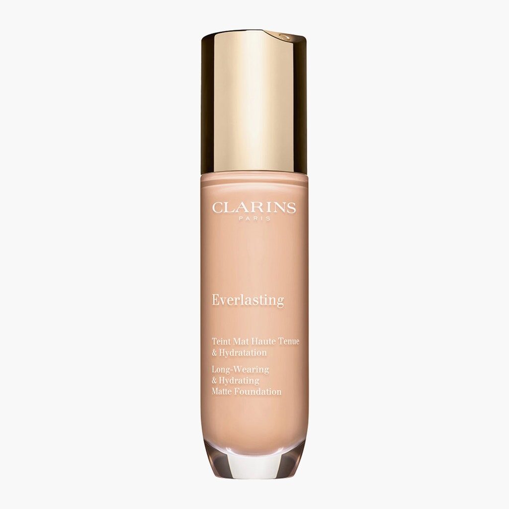 Устойчивый тональный крем Everlasting, 110N, Clarins, 3360 рублей. https://www.tsum.ru/product/he00614814-ustoichivyi-tonalnyi-krem-everlasting-110n-clarins-bestcvetnyi/
