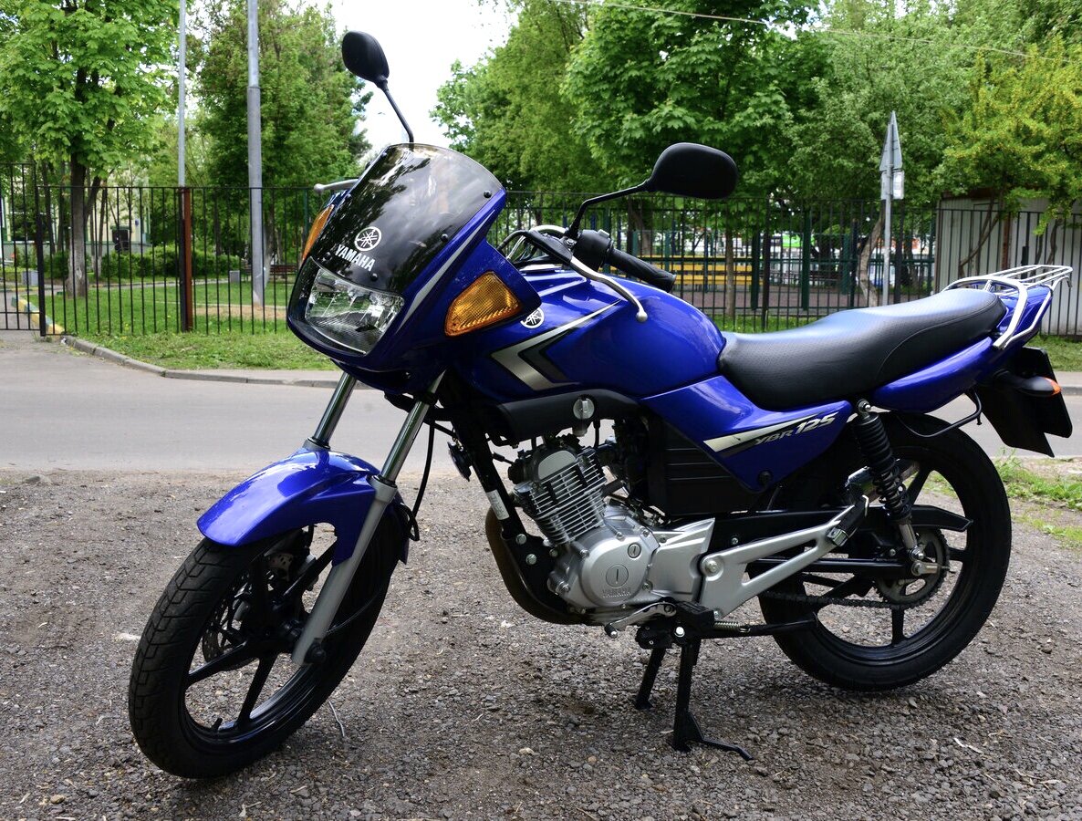 Простой дизайн без излишеств пластика-предоставляет легкий доступ к двигателю.