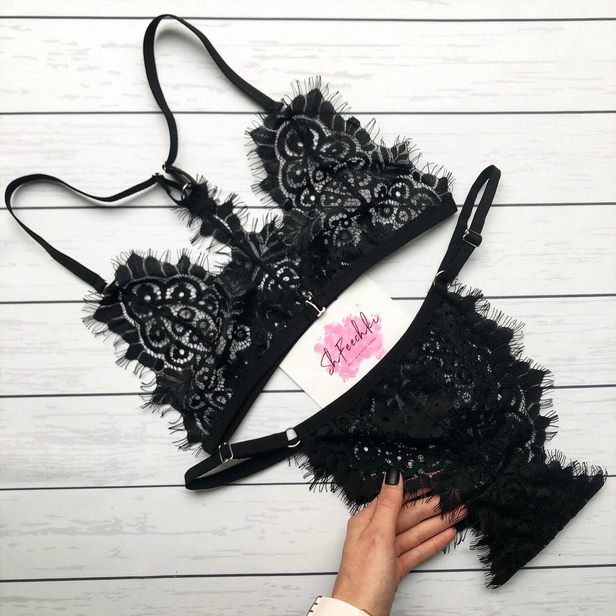 Комплект нижнего белья сшитый на курсе