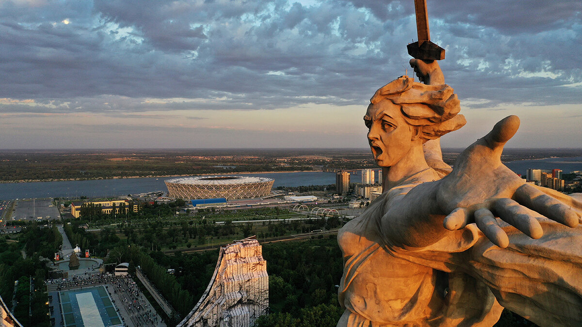 памятник родина мать в москве