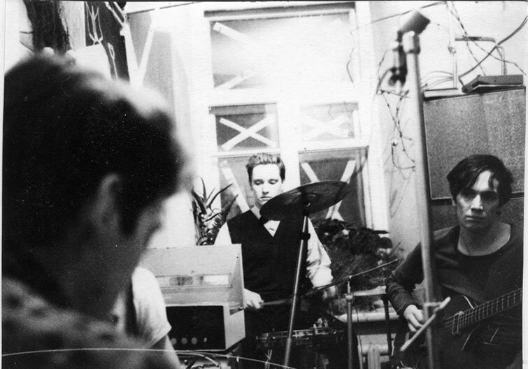 Георгий Гурьянов  дома у Федора Лаврова. фото из личного архива