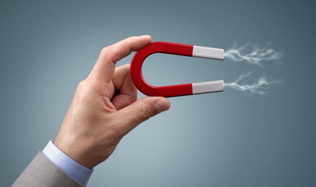 Типичный подковообразный магнит.