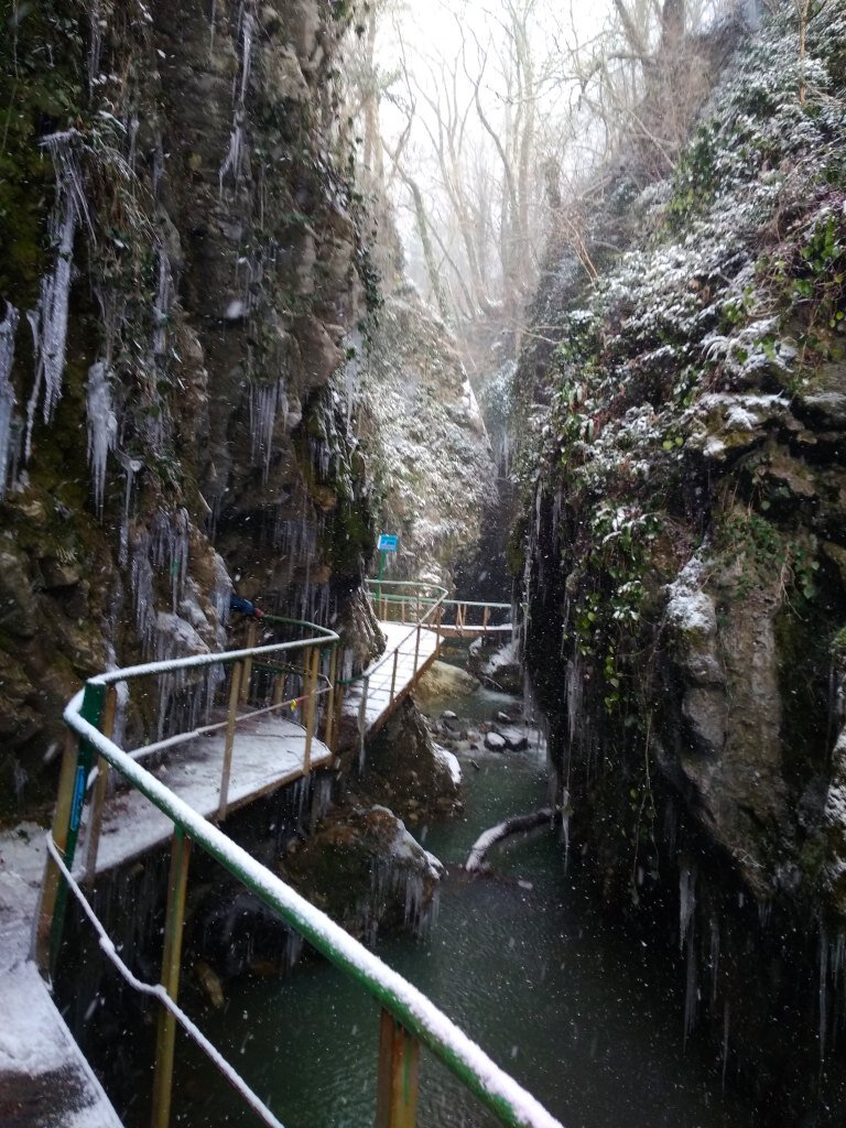 Фото свирского ущелья