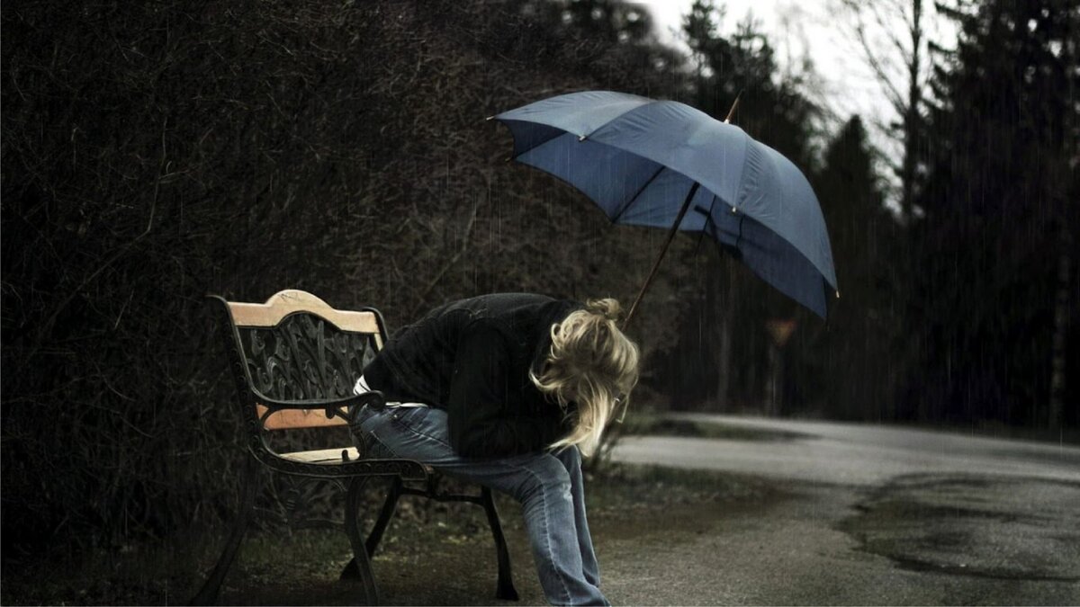 Таких Алён тысячи - сотни тысяч. И у каждой есть свои причины жить с пьющим, бьющим и изменяющим мужем. Фото Яндекс.