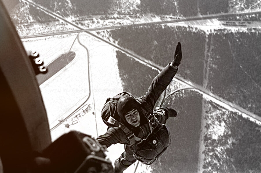   Зачастую для летчиков-истребителей парашют – последний шанс выжить /Источник: http://rostec.ru/