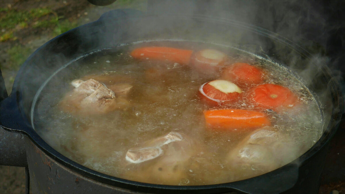 Шулюм в афганском казане