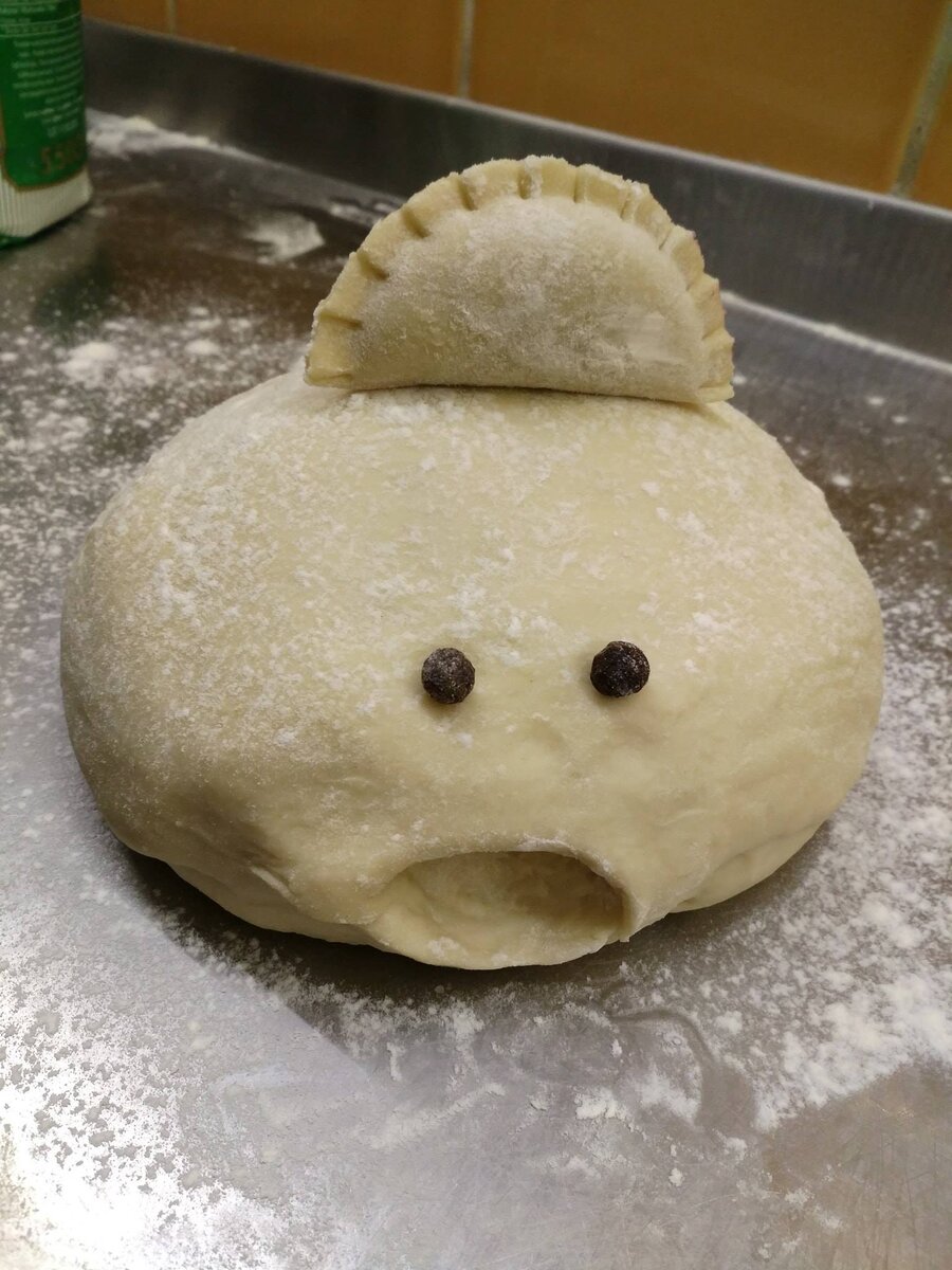 Возомнила себя вареничной принцессой ))