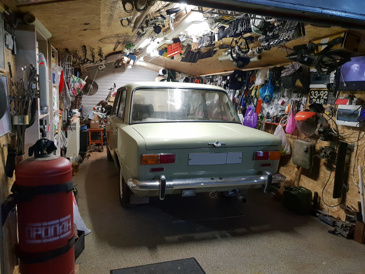 Картинка по запросу "Обычный гараж"