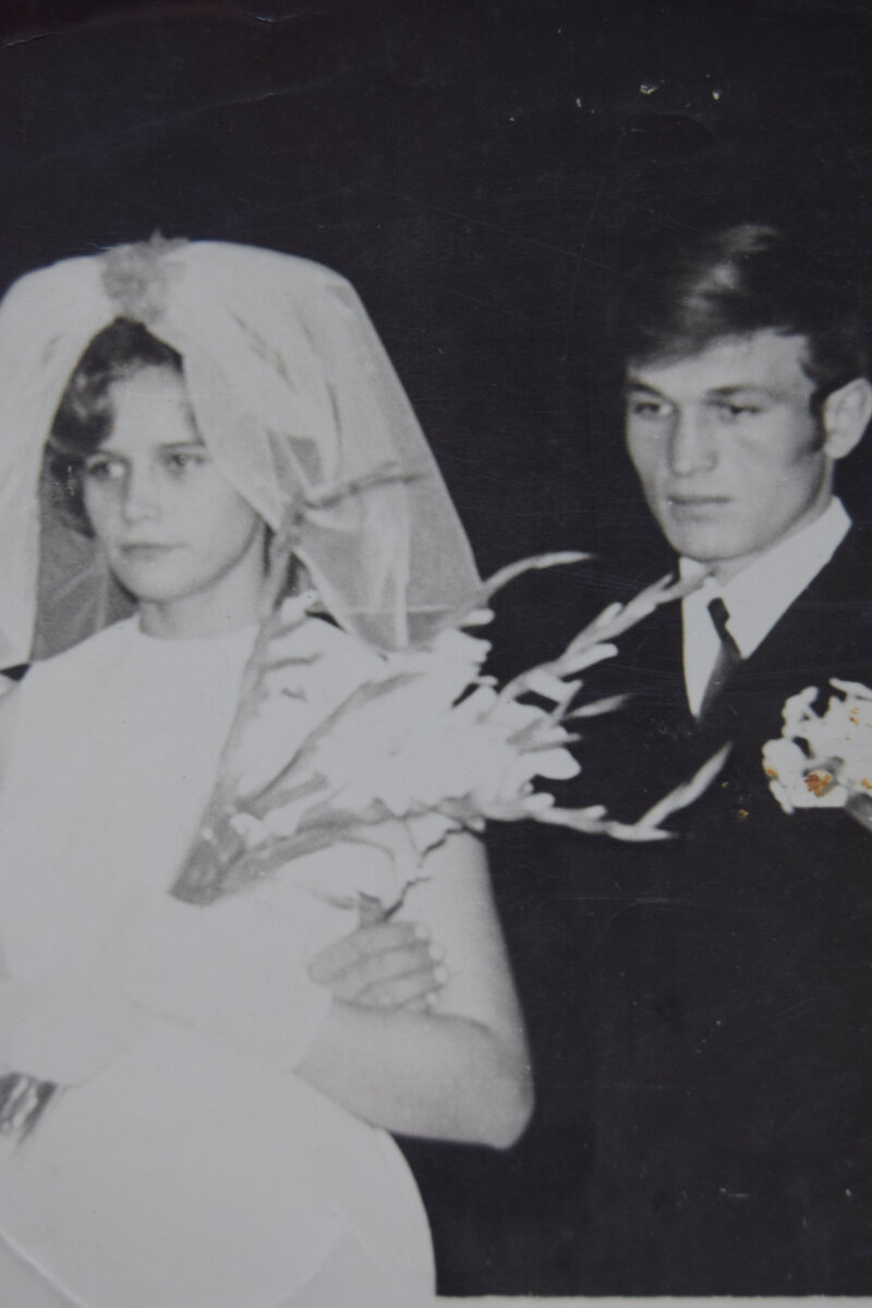 Свадьба отца и мамы. 1970 год.