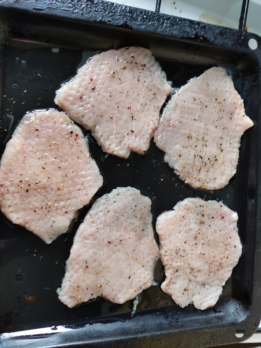 Вот такие тоненькие кусочки получаются. 