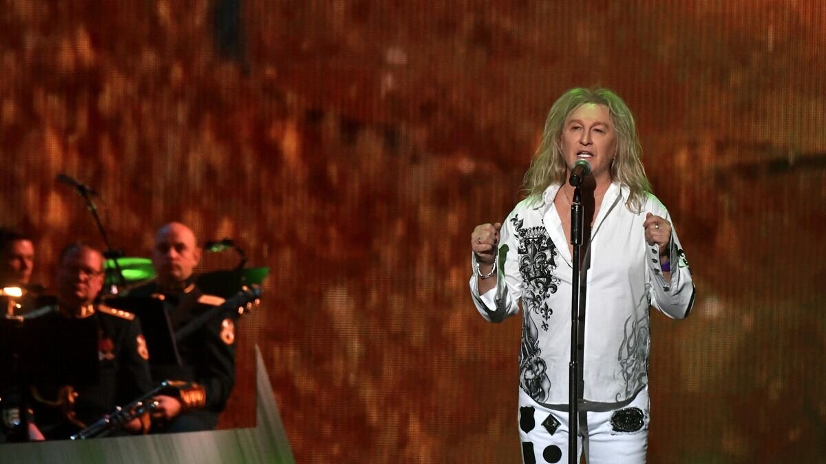    Певец, лидер группы "Рондо" Александр Иванов© РИА Новости / Михаил Воскресенский