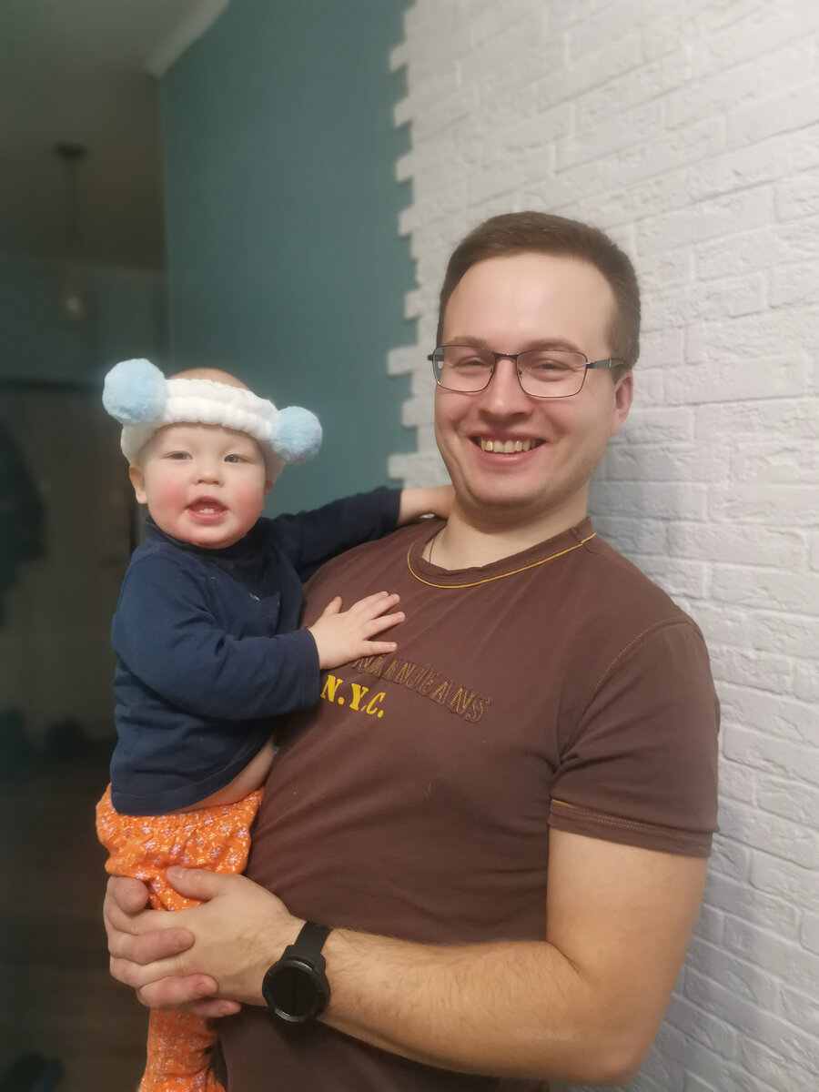 Петя с папой, прикалываются