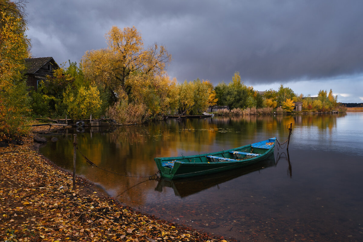 На закате опять дождь собрался