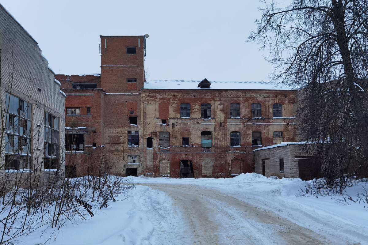 В пос. Пролетарий возрождают производство Кузнецовского фарфора. Прогулка  по заводским руинам, а также в музей 