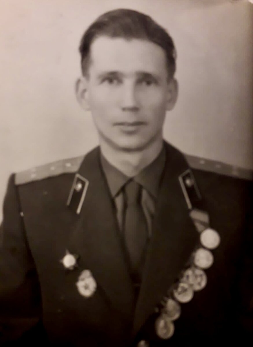 Герой сегодняшнего рассказа мой дед Иванов Владимир Васильевич 1925-1999