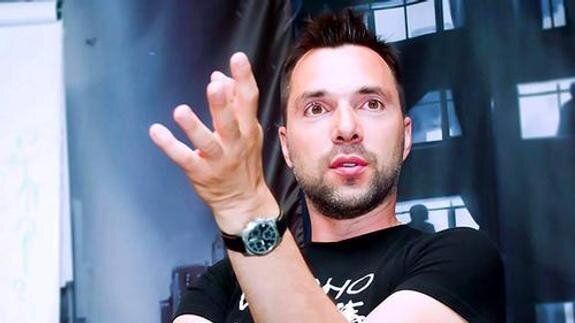    советник офиса президента Украины Алексей Арестович, кадр из видео в YouTube