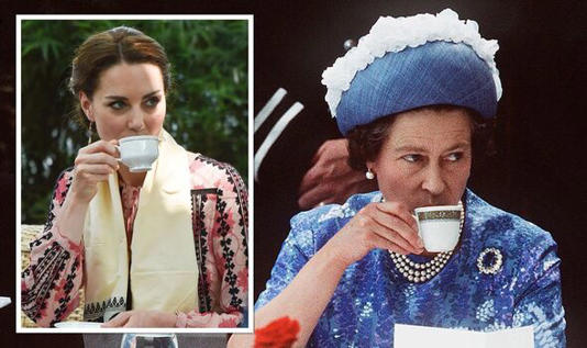 Кейт Миддлтон и королева Елизавета II пьют чай