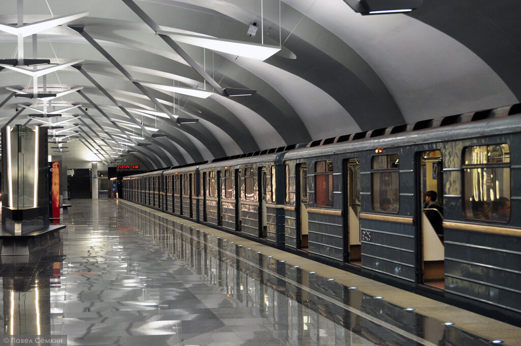 Метро в реутове. Станция Новокосино. Новокосино метро. Станция метро Новокосино Москва. Открытие станции Новокосино.