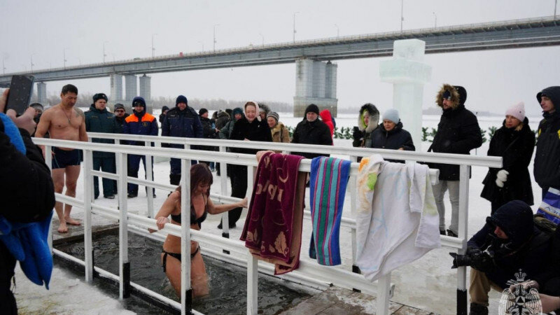     Крещение в Барнауле ГУ МЧС по Алтайскому краю