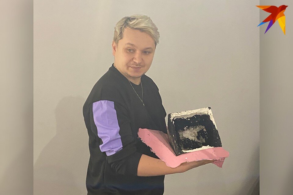     С работами участников «Школы журналистики» познакомил Валерий Сакович. Мария ПАШЕНКОВА