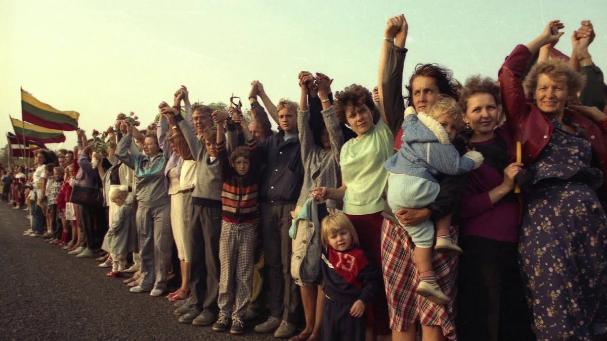 Литва 1989. Акция Балтийский путь 1989. Акция Балтийский путь 23 августа 1989 года. Балтийский путь Литва. Прибалтика 1989.