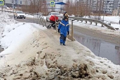    Ремонтные работы по удалению ям в Одинцовском городском округе ©