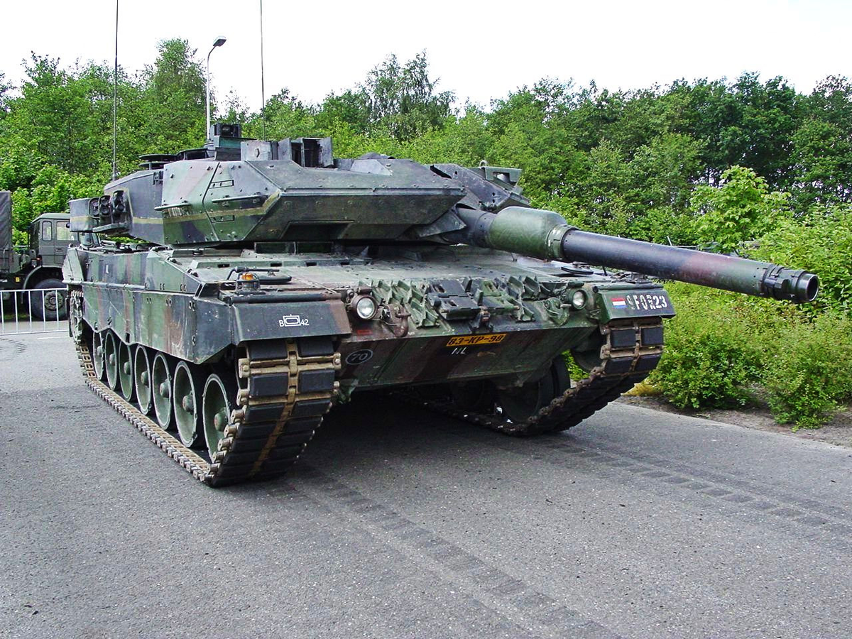 Леопард танк сегодня. Леопард 2а5. Танк леопард 2а6. Leopard 2a5. Леопард 2.