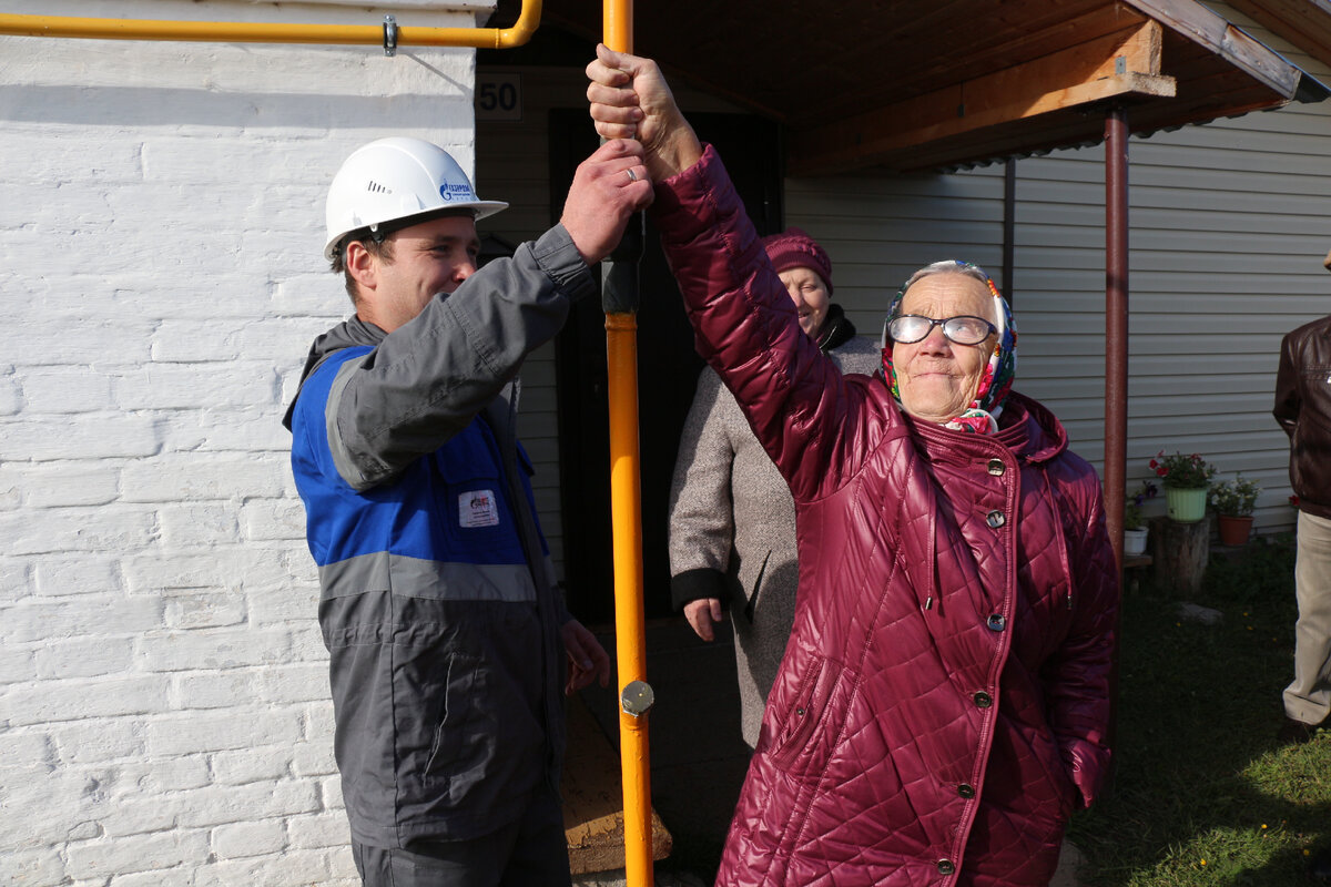 Подключение дома к газу делает жизнь более комфортной, нужно только следить за соблюдением правил безопасности