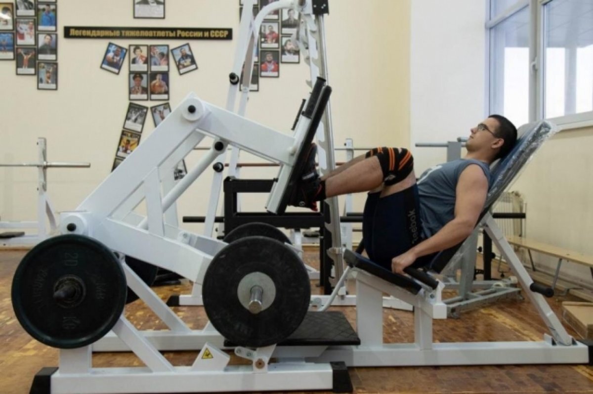    Для пензенских тяжелоатлетов приобрели новое оборудование и инвентарь