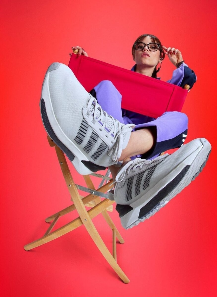 Adidas c долларами