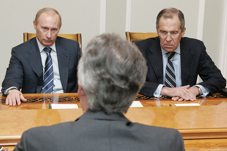 Владимир Путин, Сергей Лавров и Уильям Бернс, когда тот работал послом США в России. Источник: Яндекс.Картинки