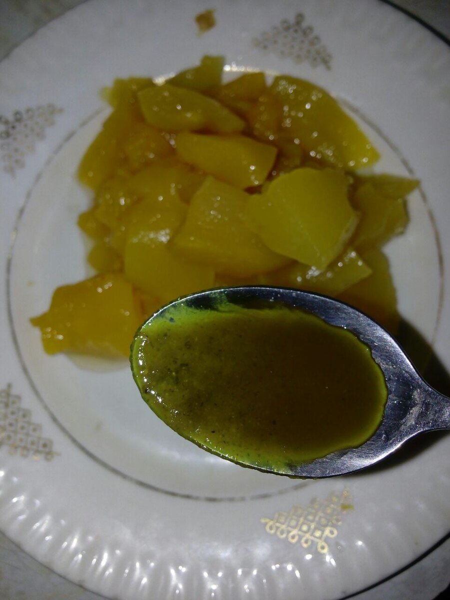 Тыквенное масло обладает уникальными спазмолитическими свойствами на желчные протоки, тем самым эффективно ускоряя выведение желчи. Оно должно быть темно-зеленого цвета