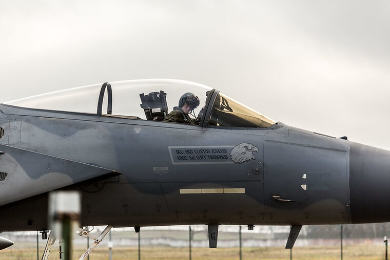    Командующий ВС Беларуси заявил о поставках российских истребителей и вертолетов