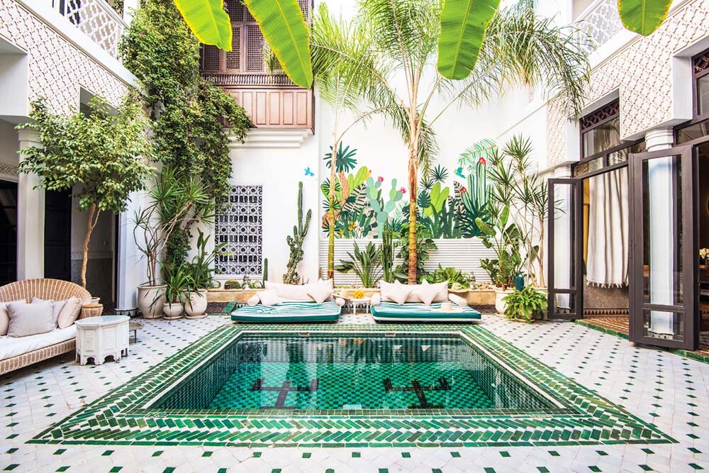 Марокканский стиль в интерьере: внутренний дворик с бассейном
