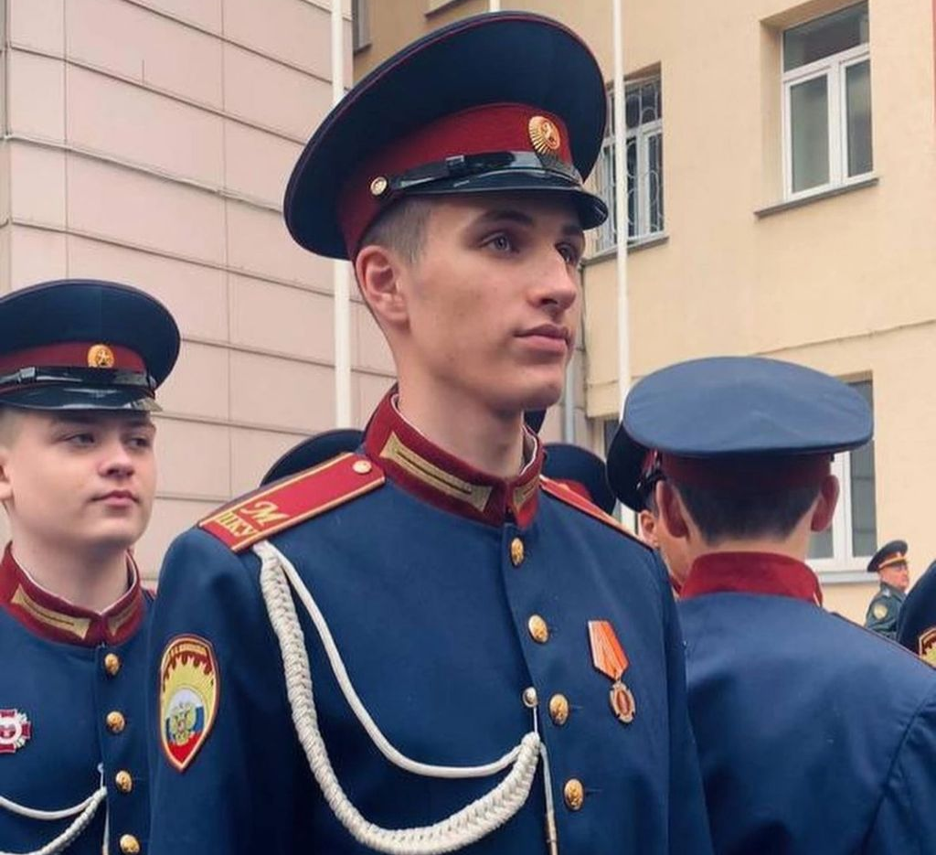Буйнов в молодости. Буйнов 2023. Внук буйнова. Буйнов с внуками. Внук буйнова.