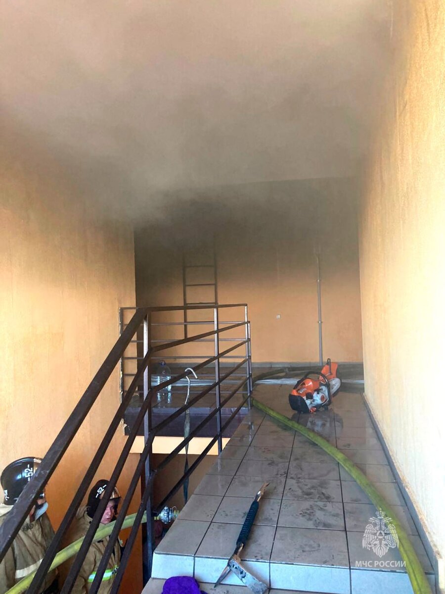  📷    Под Оренбургом огнеборцы спасли на пожаре двух человек Кристина Просвиркина