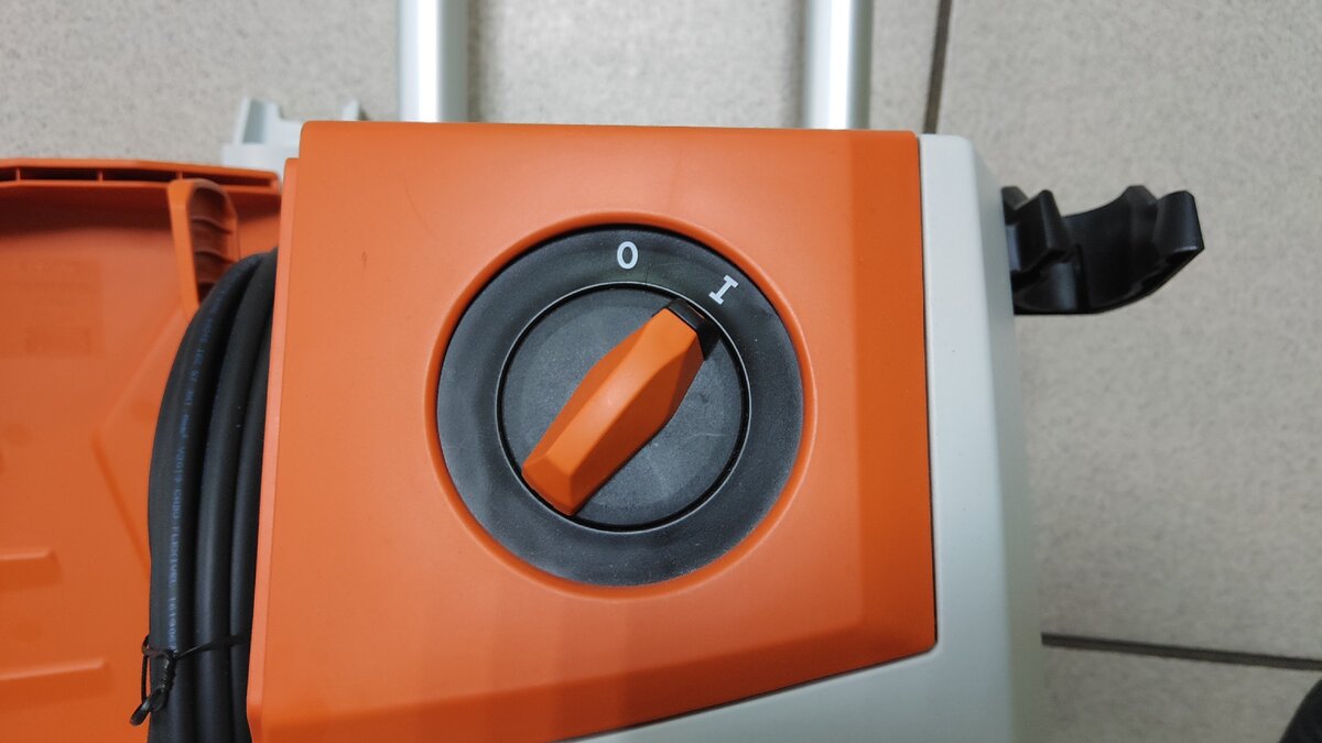 Кнопка включения автомойки stihl re 110.