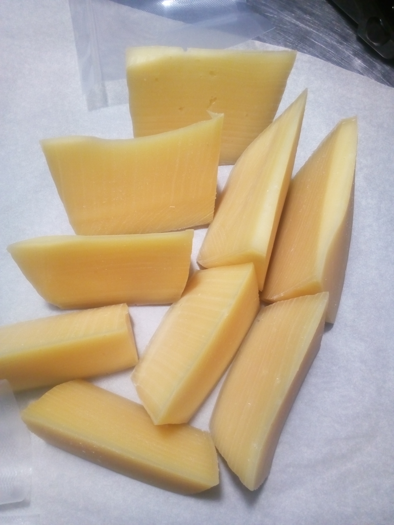 Полутвёрдый сыр