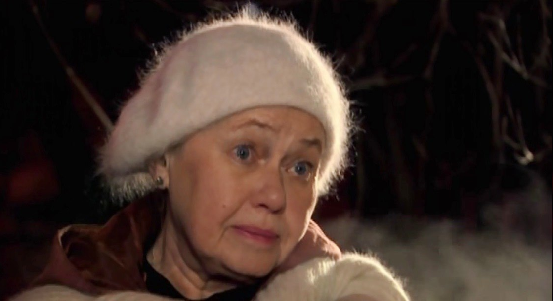 серая актриса