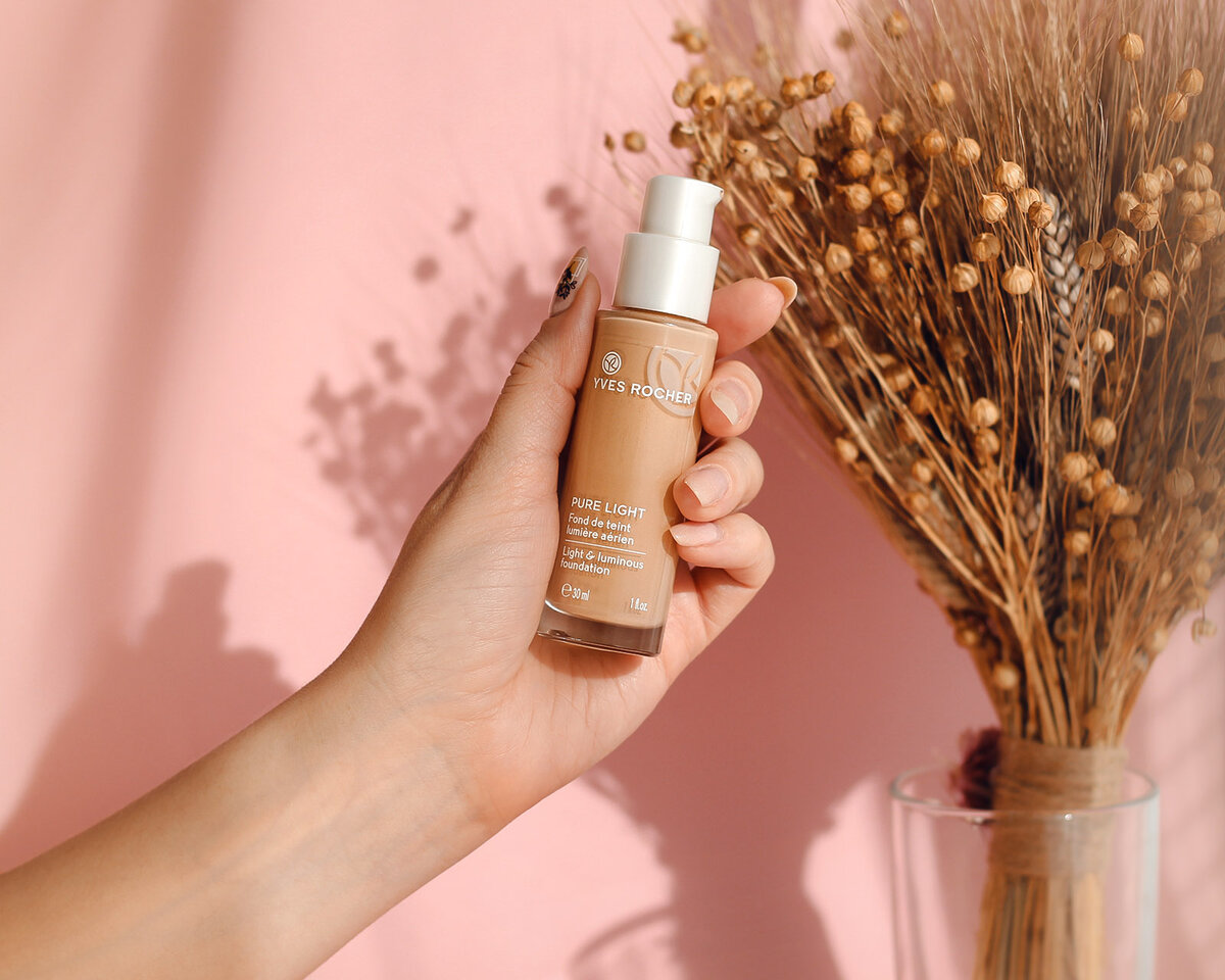 Сейчас упаковка крема снабжена пипеткой, но, о чудо! старая помпа встала, как влитая.