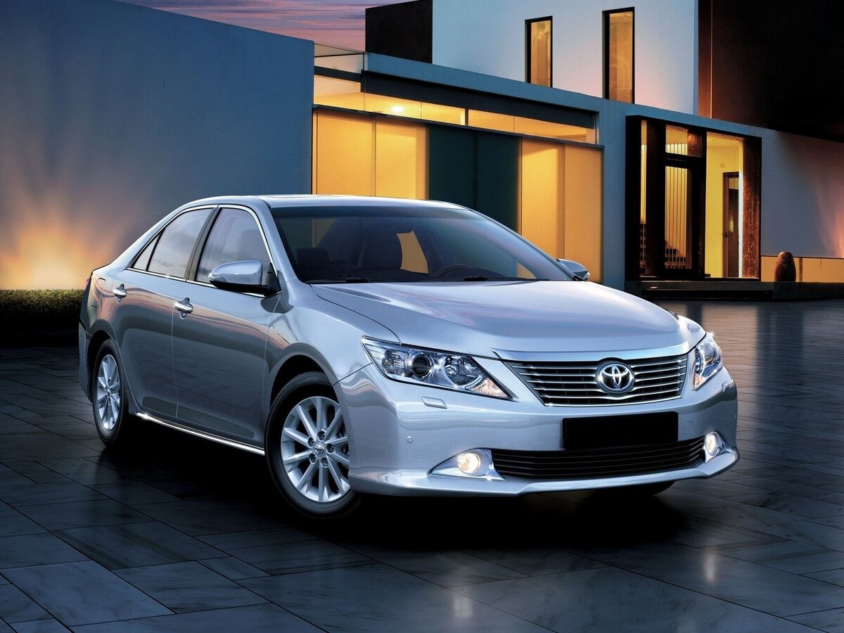 Camry v50